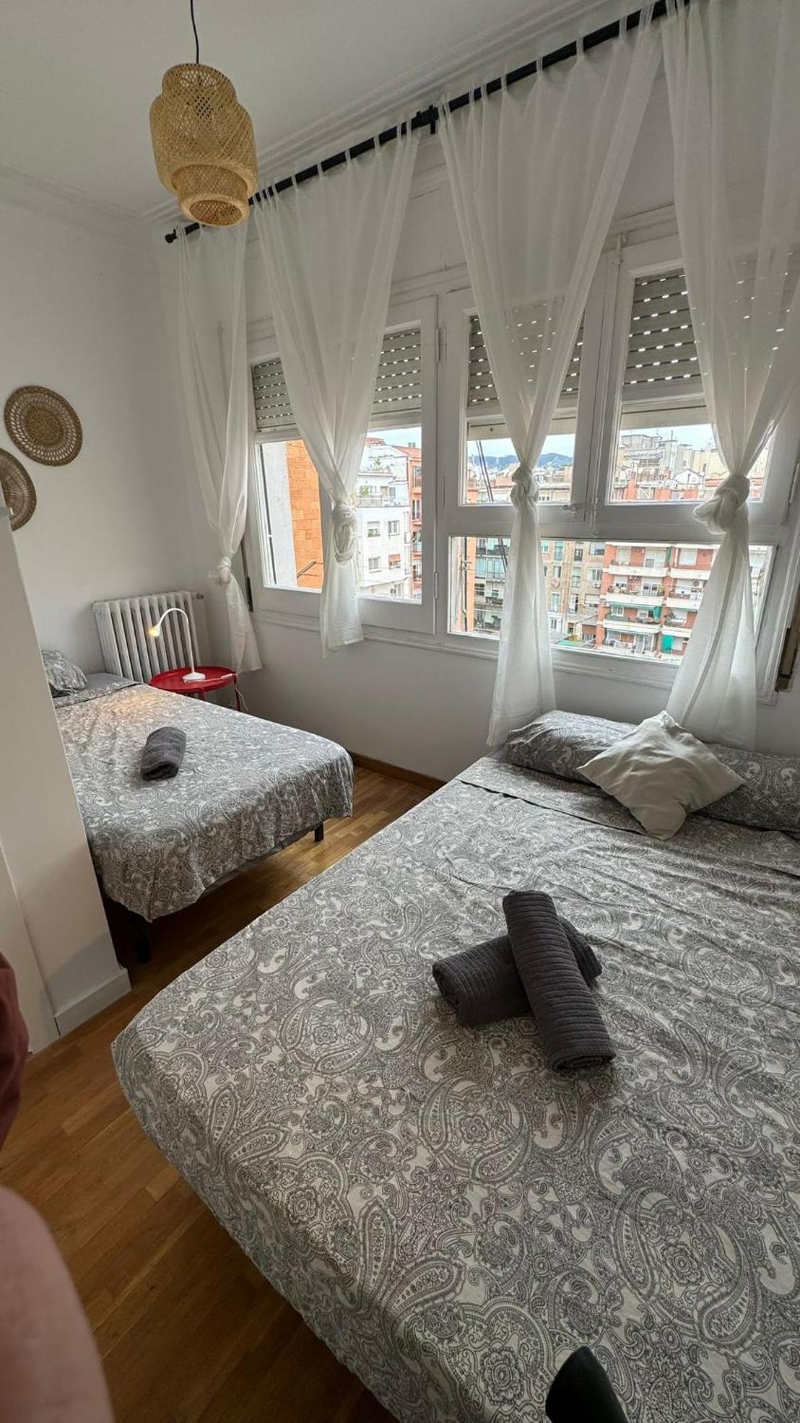 Mallorca Hostel Barcelona Exterior photo